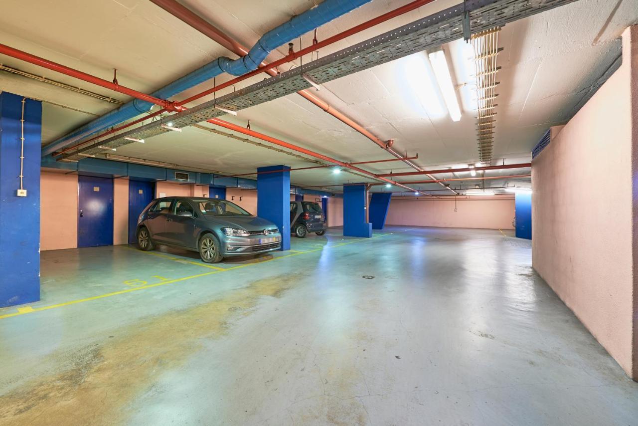 Modern Apartment With Swiming Pool & Garage - Lisboa エクステリア 写真